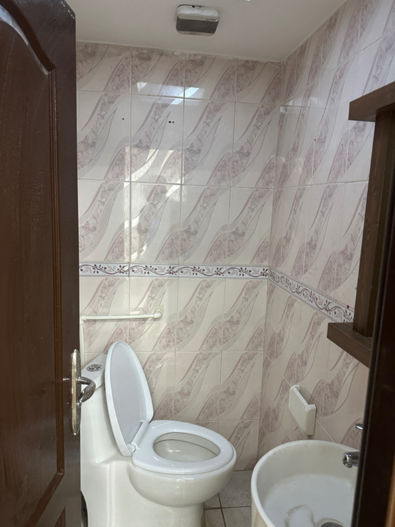 اداری 75 متری دو خوابه در صادقیه تهران