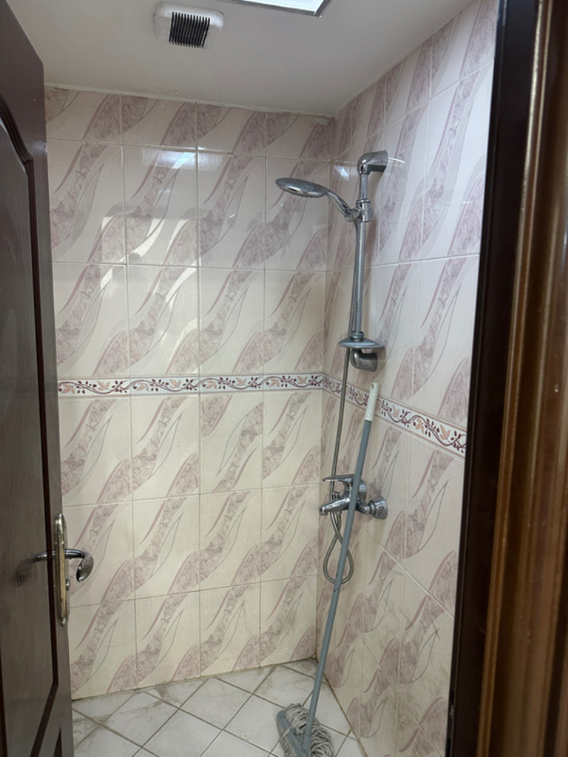 اداری 75 متری دو خوابه در صادقیه تهران