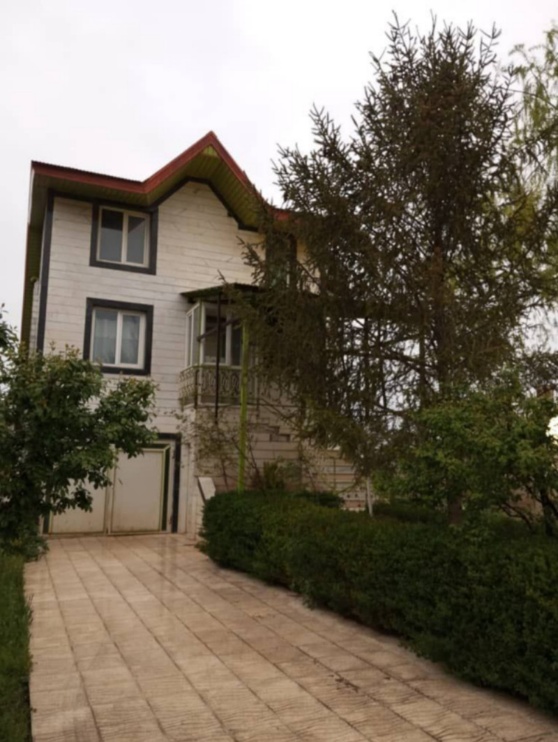 خانه 280 متری سه خوابه در طالقان