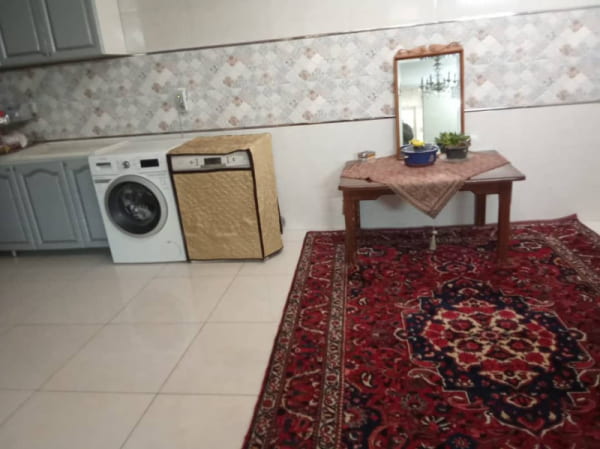 ویلا 200 متری سه خوابه در خیابان باغ دریاچه اصفهان