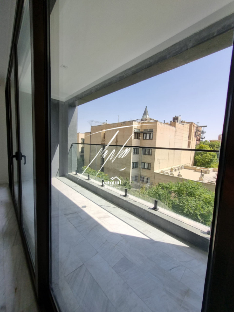 آپارتمان 205 متری سه خوابه در دروس تهران12935111973