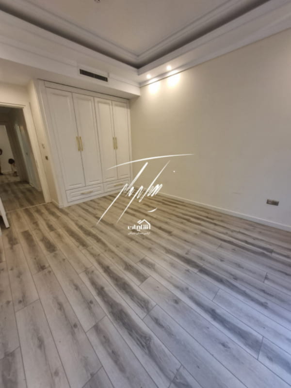 آپارتمان 245 متری سه خوابه در دروس تهران