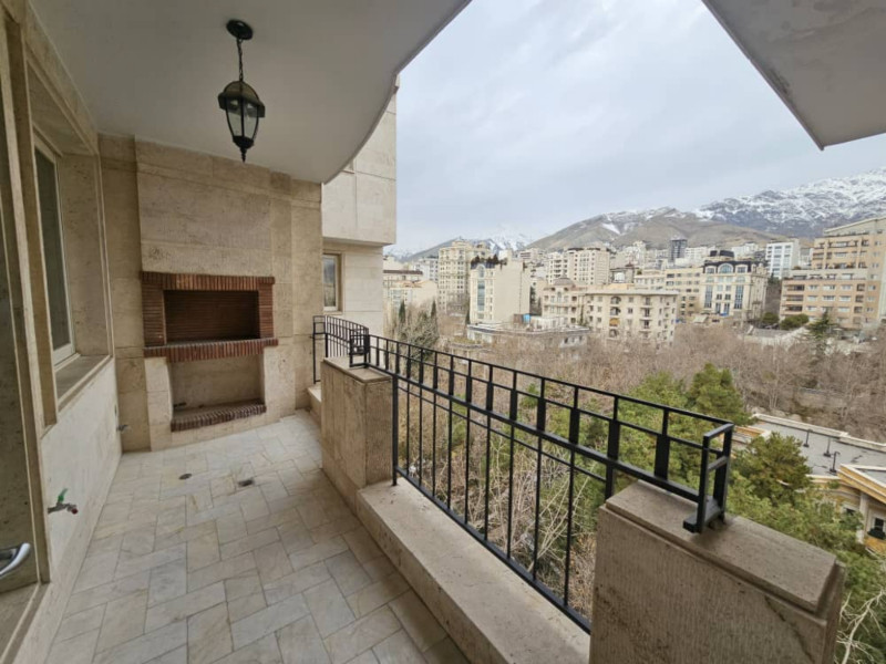 آپارتمان 265 متری سه خوابه در زعفرانیه تهران12966212164