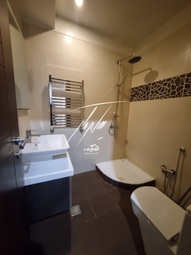 آپارتمان 365 متری چهارخوابه در دروس تهران12972212305