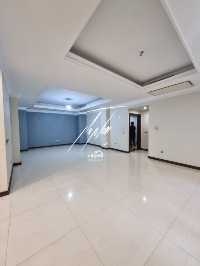 آپارتمان 365 متری چهارخوابه در دروس تهران12972212306