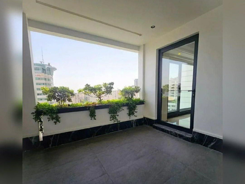 آپارتمان 260 متری چهارخوابه در امیرآباد تهران12986412468