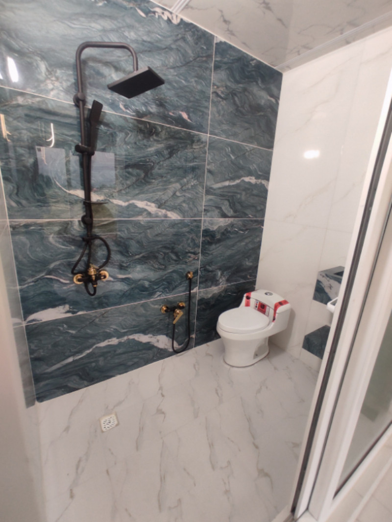ویلا 130 متری سه خوابه در حسین آباد آمل12990912526