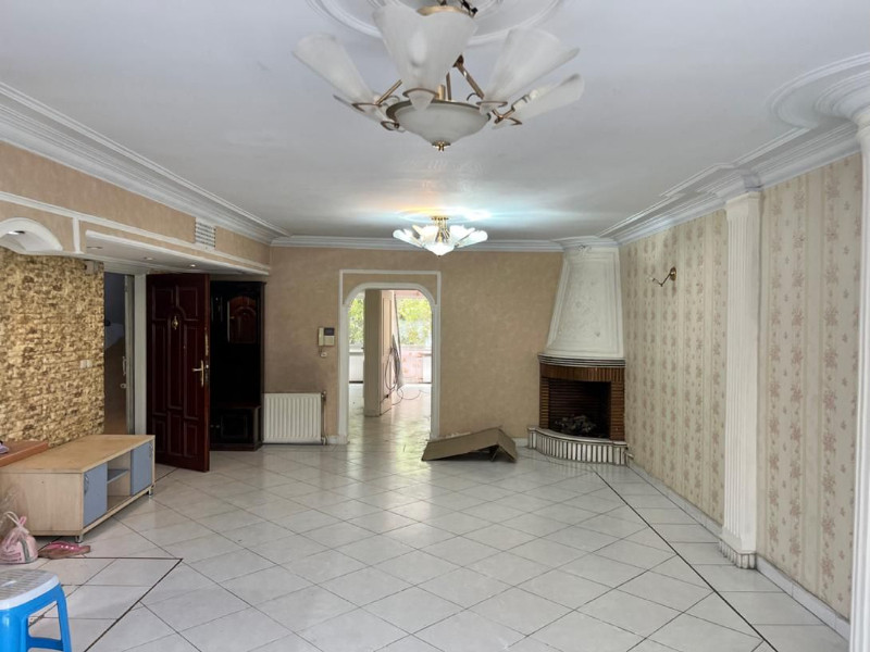 آپارتمان 100 متری دو خوابه در ونک تهران