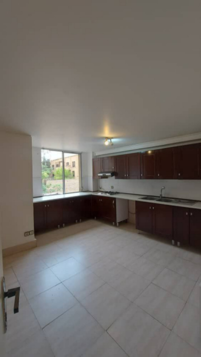 آپارتمان 210 متری چهارخوابه در جردن تهران