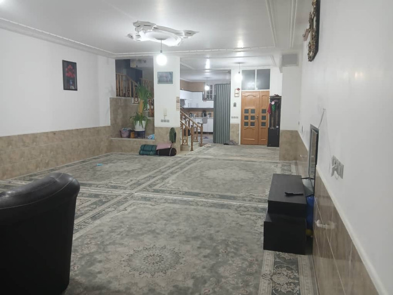 خانه 260 متری سه خوابه در خرامه