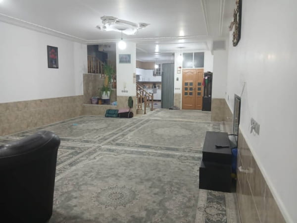 خانه 260 متری سه خوابه در خرامه