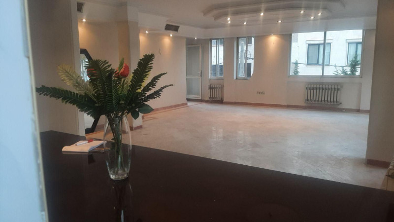 آپارتمان 127 متری دو خوابه در یوسف آباد تهران