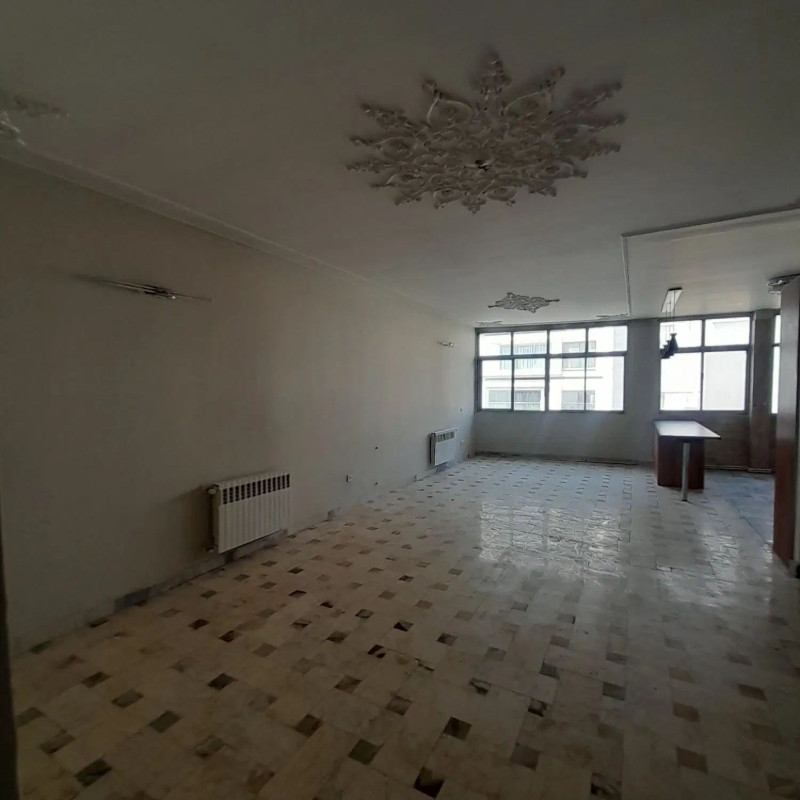 آپارتمان 122 متری سه خوابه در یوسف آباد تهران