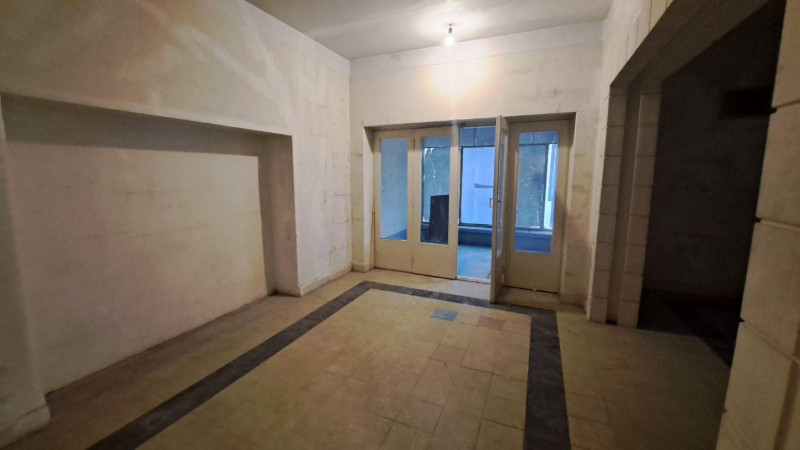 اداری 135 متری سه خوابه در بلوار کشاورز تهران