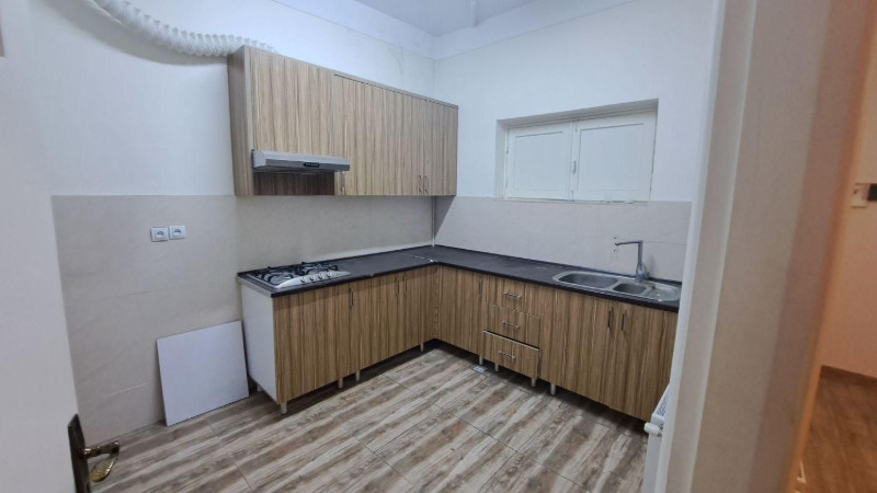 اداری 135 متری سه خوابه در بلوار کشاورز تهران