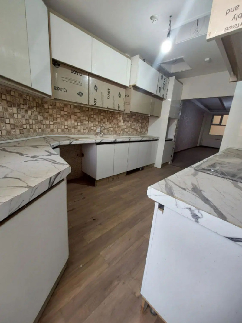 آپارتمان 88 متری دو خوابه در جمال زاده تهران