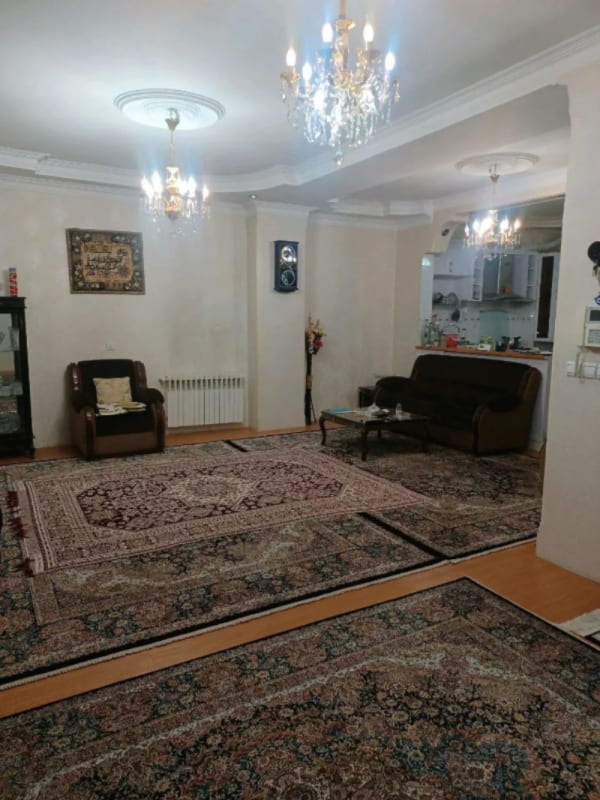 آپارتمان 92 متری دو خوابه در منیریه تهران