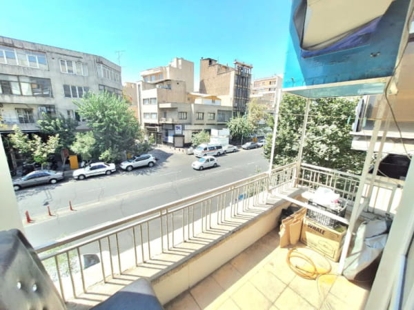 آپارتمان 80 متری سه خوابه در شریعتی تهران