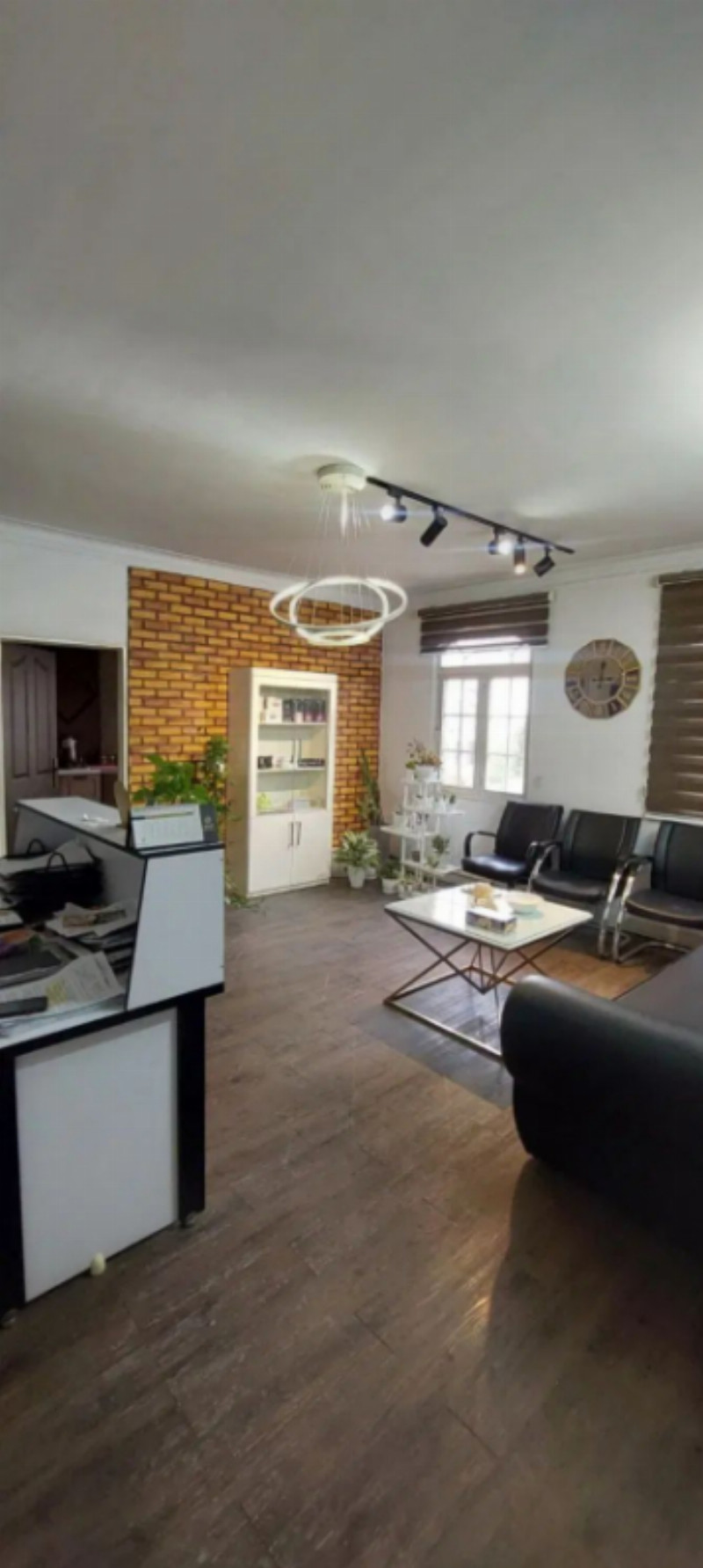 اداری 85 متری دو خوابه در صادقیه تهران