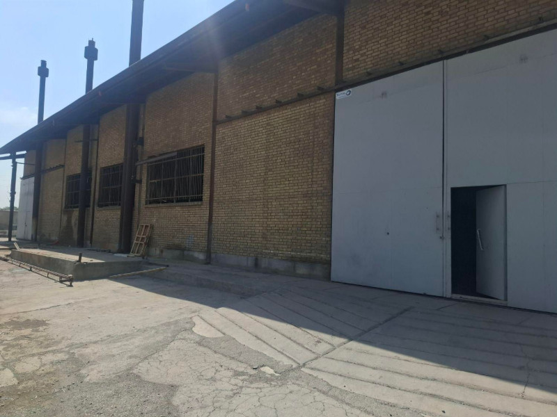 تجاری 530 متری دو خوابه در کوی 17 شهریور تهران