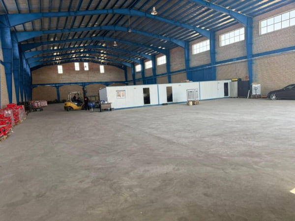 تجاری 2800 متری دو خوابه در طالقانی تهران