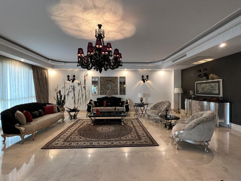 آپارتمان 360 متری سه خوابه در زعفرانیه تهران13121813994