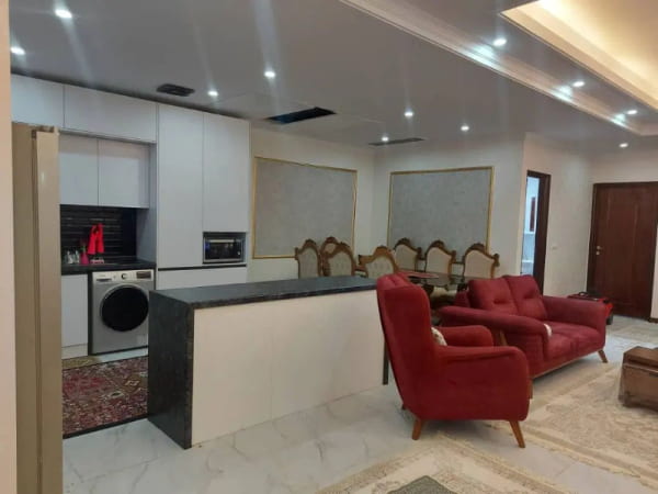 آپارتمان 87 متری دو خوابه در بلوار کشاورز تهران