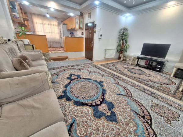 آپارتمان 72 متری دو خوابه در مسعودیه تهران