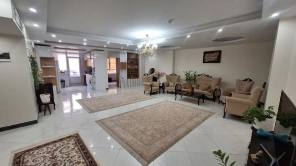 آپارتمان 110 متری دو خوابه در زاهد گیلانی تهران
