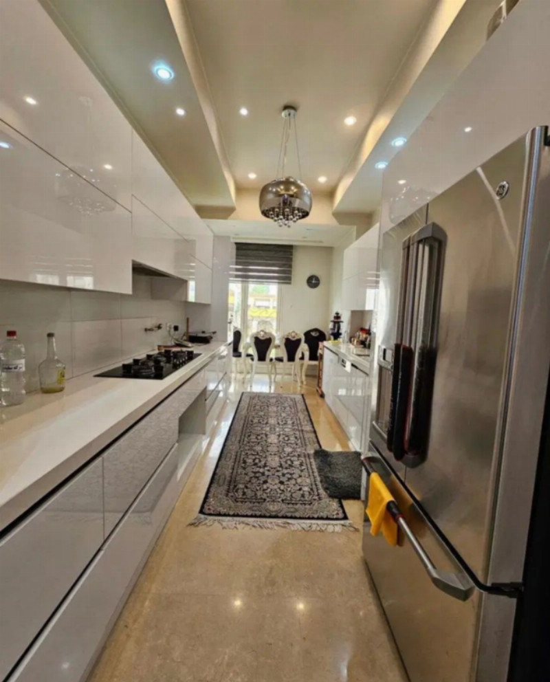 ویلا 250 متری سه خوابه در فرمانیه تهران