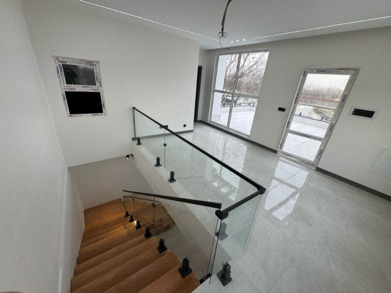 ویلا 70 متری در میدان فردوسی تهران