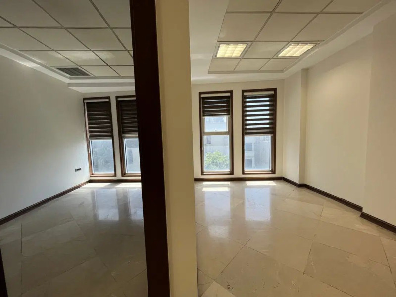 اداری 75 متری یک خوابه در نیاوران تهران