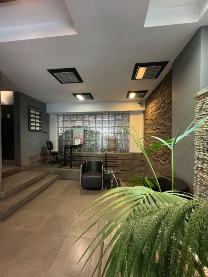 اداری 100 متری دو خوابه در باهنر تهران