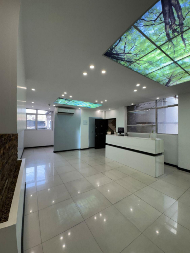 اداری 310 متری چهارخوابه در پارک وی تهران