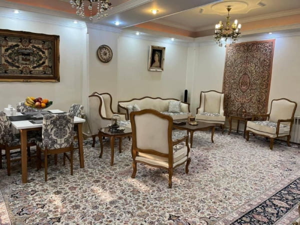 آپارتمان 84 متری دو خوابه در منیریه تهران