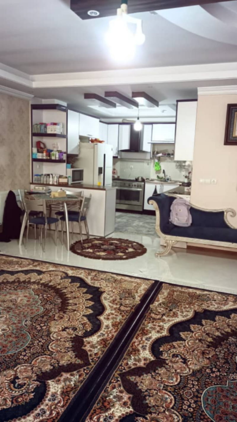 آپارتمان 94 متری دو خوابه در فاز 2 اندیشه 1