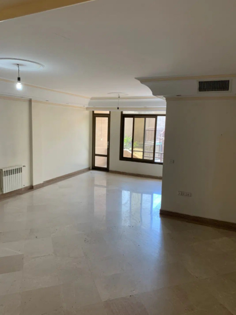 آپارتمان 110 متری سه خوابه در لویزان تهران