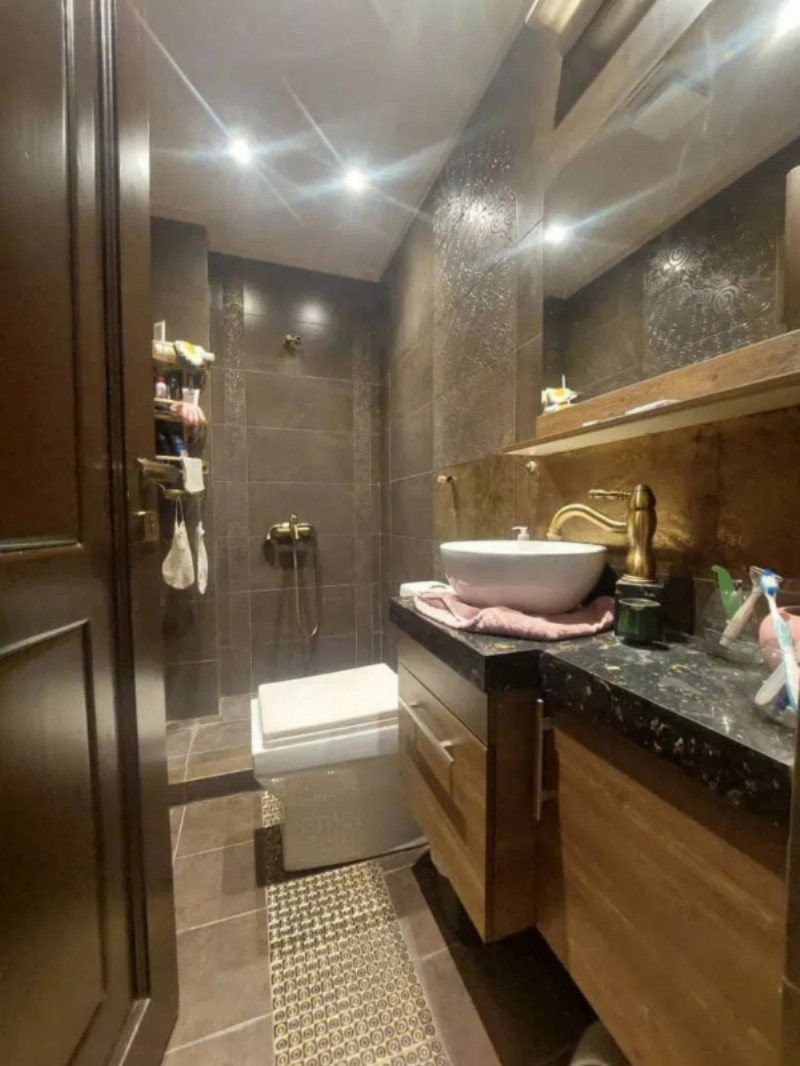 آپارتمان 125 متری سه خوابه در فرمانیه غربی تهران13169514442