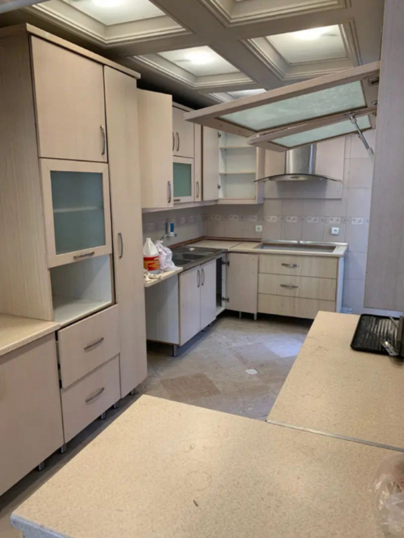 آپارتمان 110 متری سه خوابه در لویزان تهران