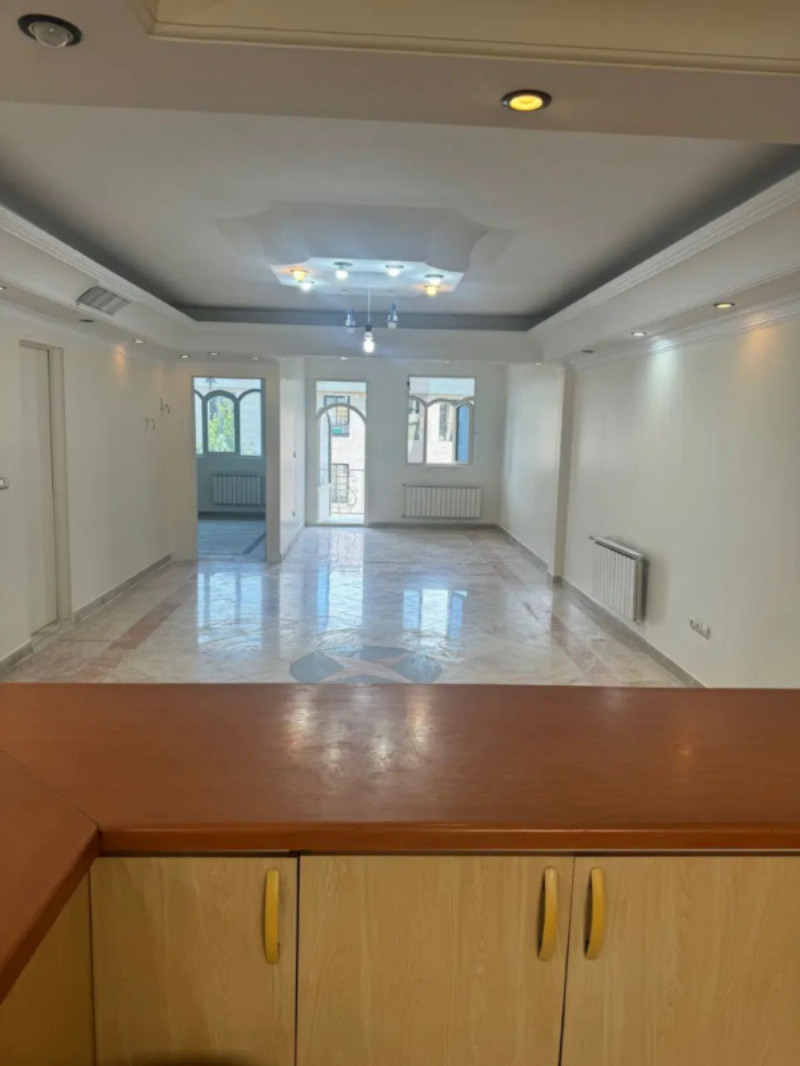 آپارتمان 86 متری یک خوابه در لویزان تهران