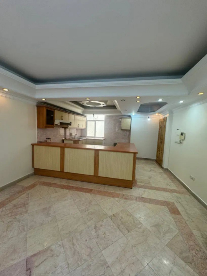 آپارتمان 86 متری یک خوابه در لویزان تهران