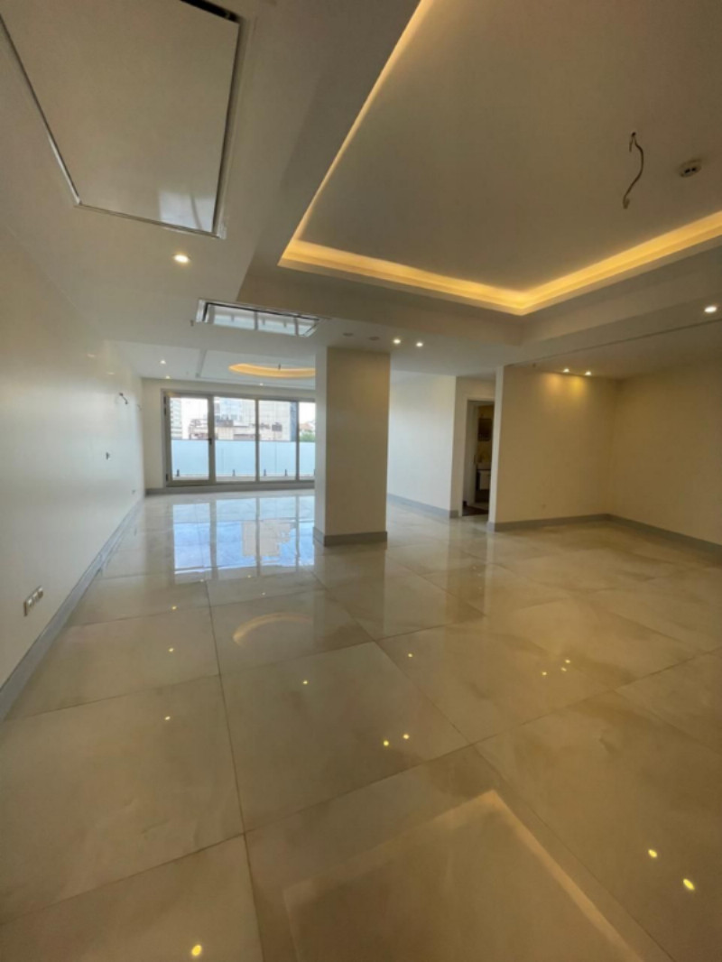 آپارتمان 195 متری سه خوابه در فرشته تهران