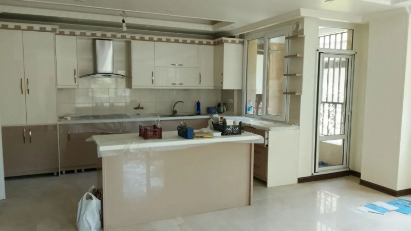 آپارتمان 130 متری سه خوابه در خواجه عبدالله انصاری تهران