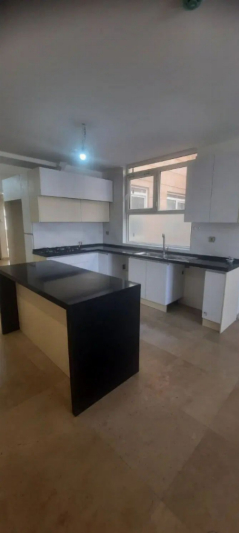 آپارتمان 140 متری سه خوابه در ساقدوش تهران