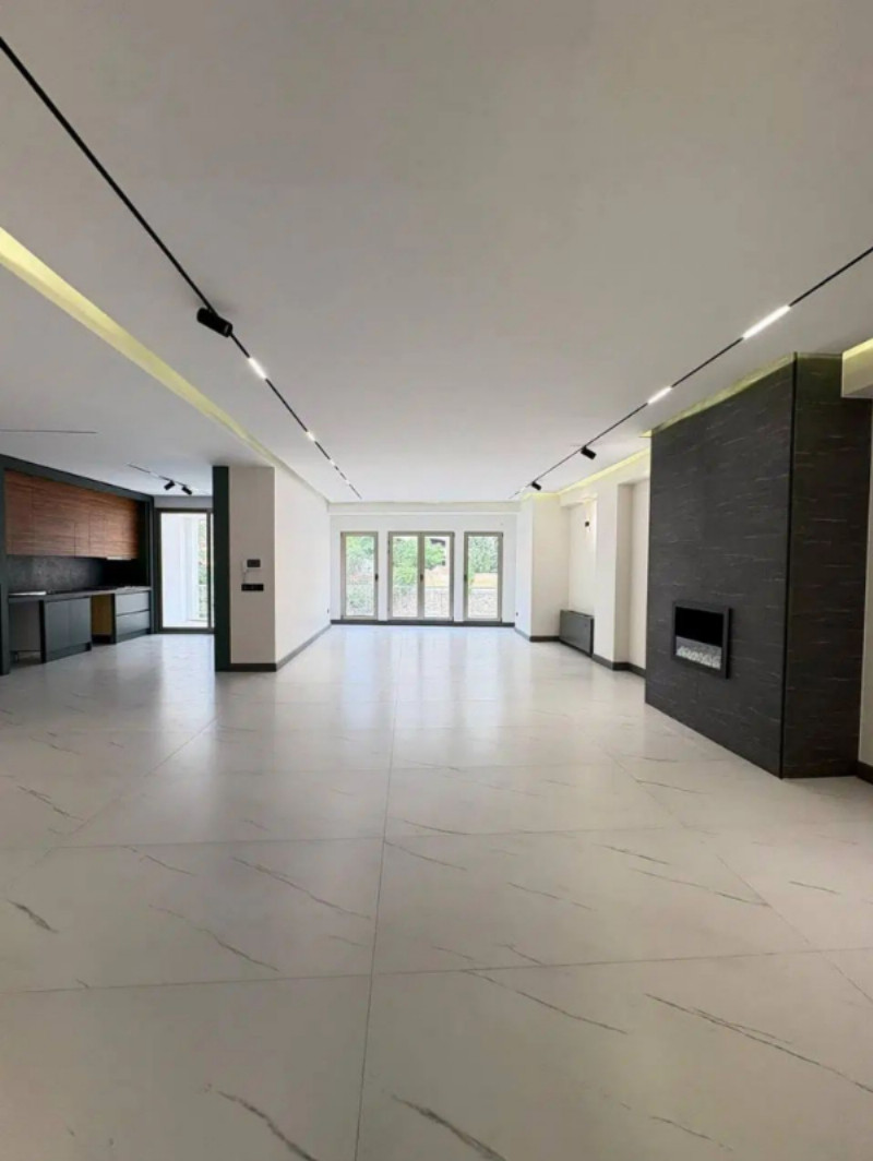 آپارتمان 280 متری چهارخوابه در کامرانیه تهران