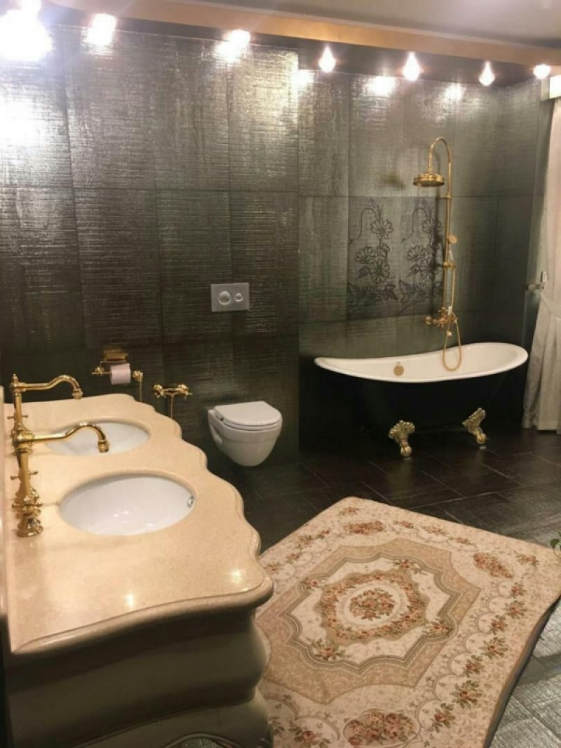 آپارتمان 230 متری سه خوابه در کامرانیه شمالی تهران13188614644