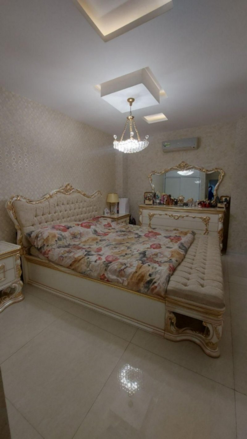 آپارتمان 136 متری سه خوابه در پونک تهران13188214633