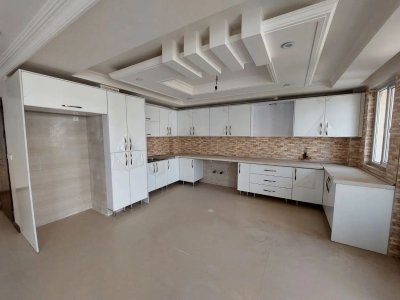 آپارتمان 140 متری سه خوابه در جنت آباد شمالی تهران