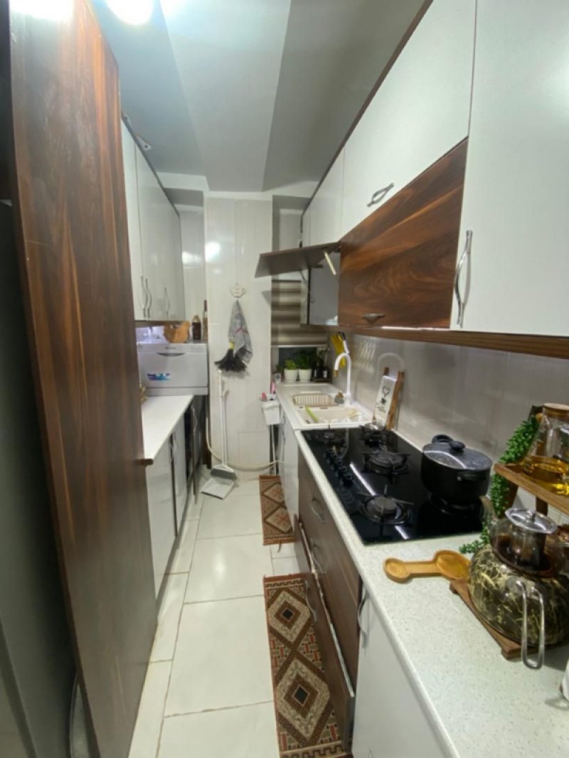 آپارتمان 80 متری دو خوابه در هشتگرد13190214664