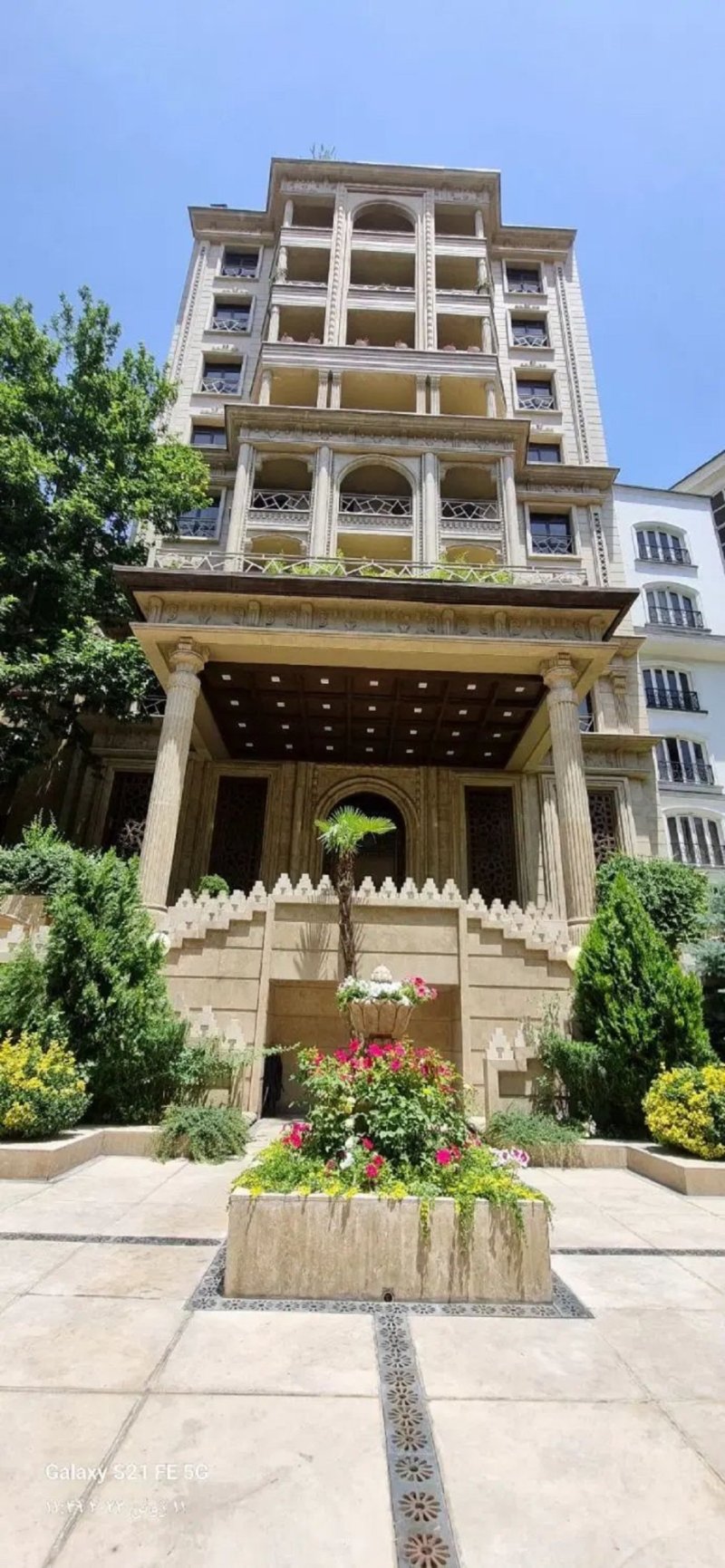 آپارتمان 300 متری چهارخوابه در نیاوران تهران13198514803